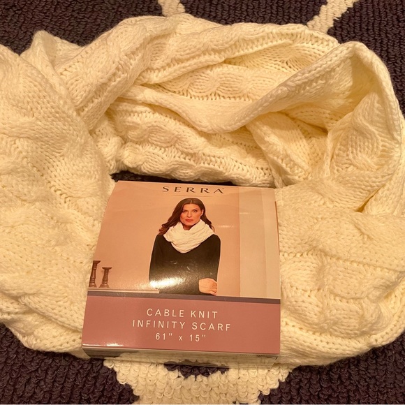 Serra Accessories - Serra Cable Knit Ivory Infinity Scarf Christmas